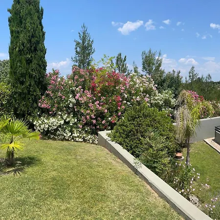 Serenity 2 Vilă Néoi Epivátai