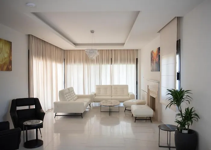 Villa Serenity Large Néoi Epivátai