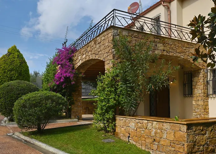 Villa Serenity Large Néoi Epivátai