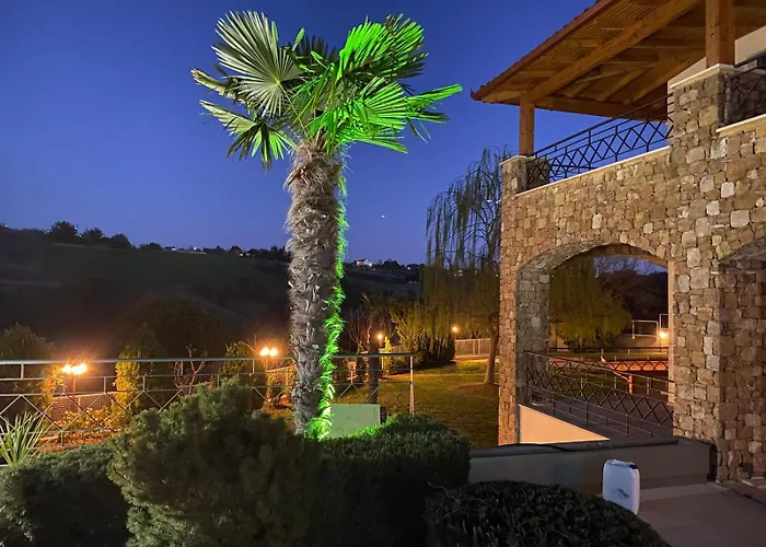 Serenity Large * Néoi Epivátai